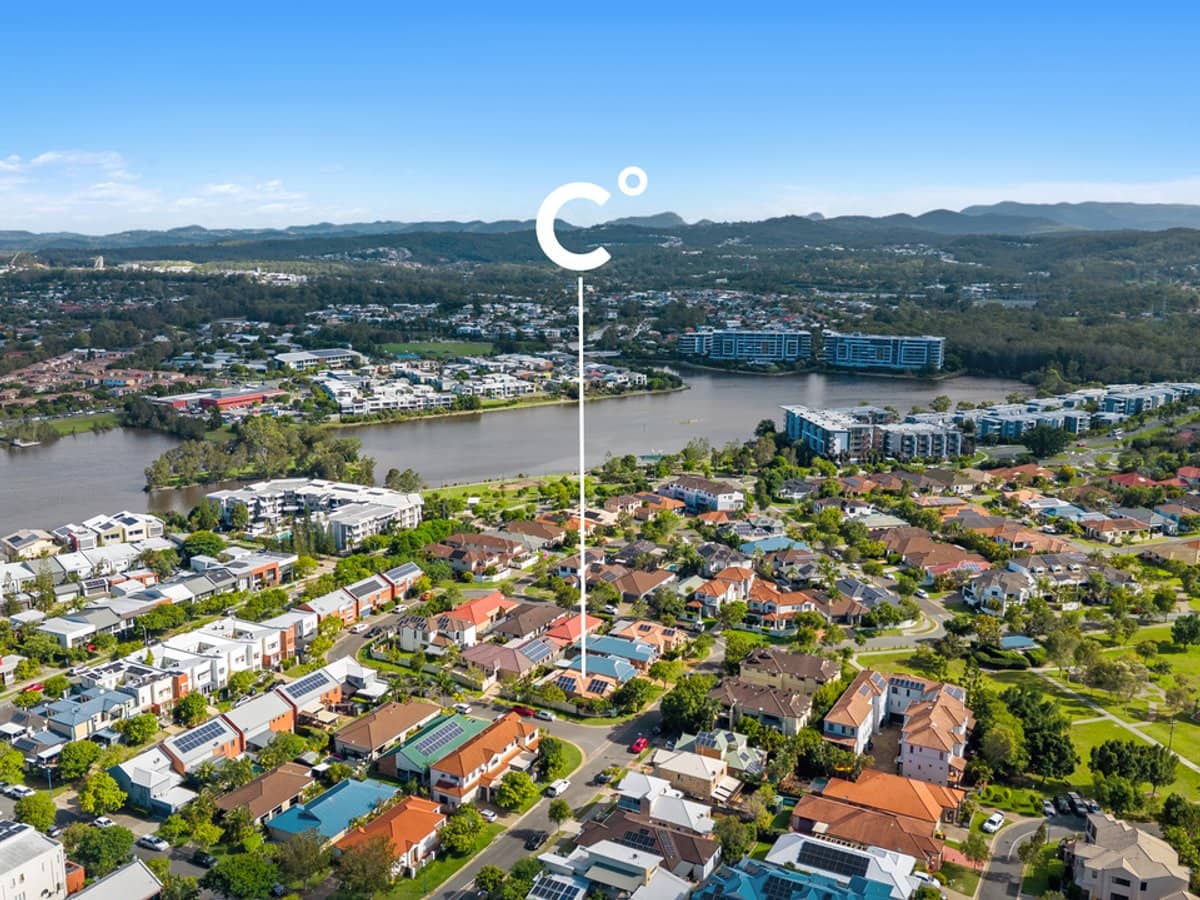 14 Shorehaven Place, VARSITY LAKES - Thumbnail 2