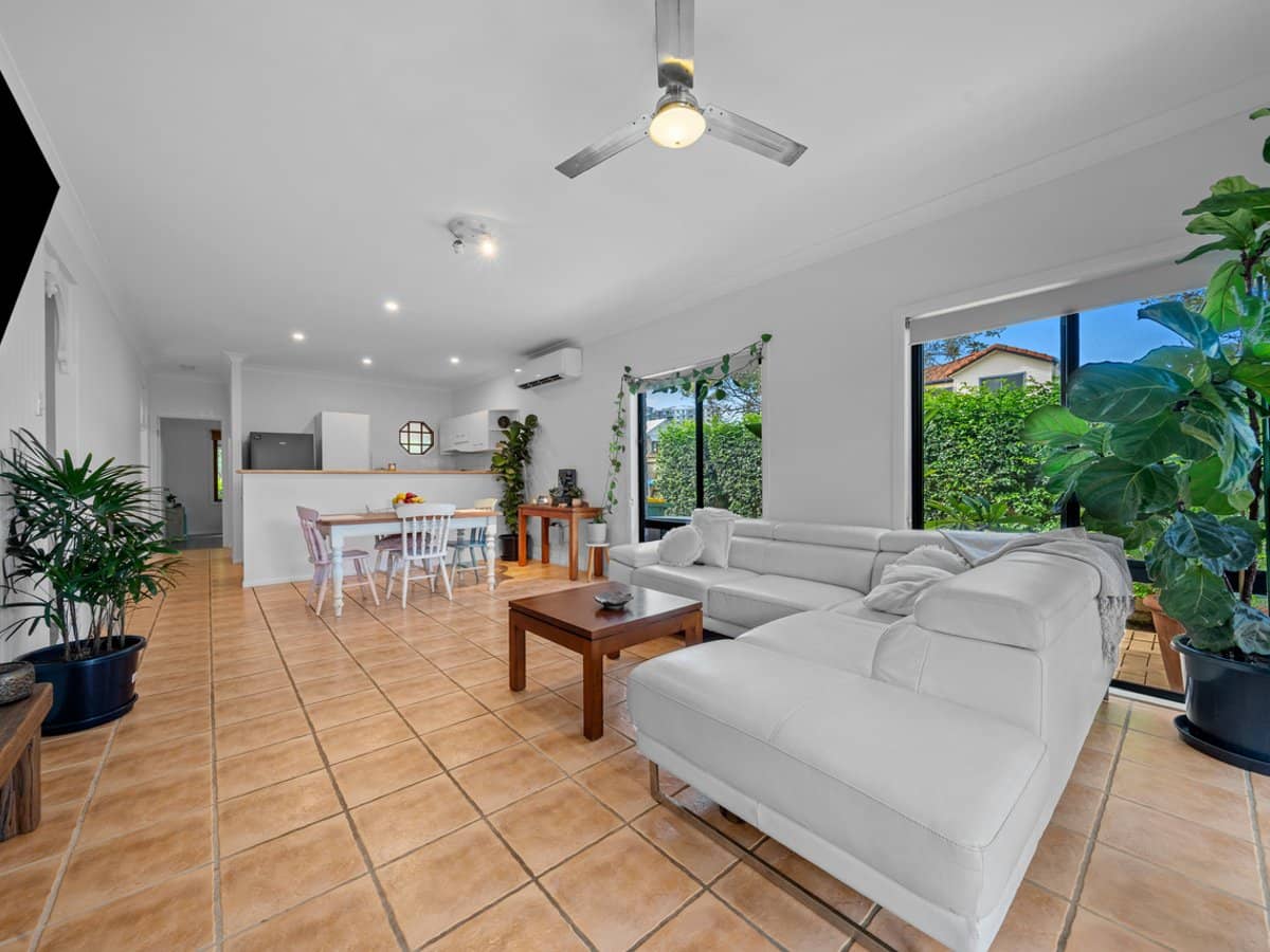 14 Shorehaven Place, VARSITY LAKES - Thumbnail 5