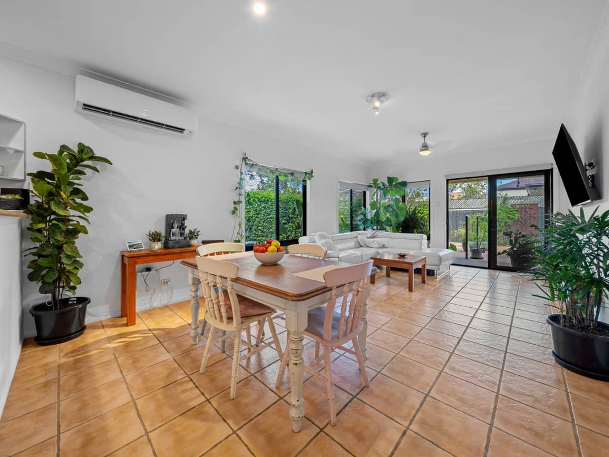 14 Shorehaven Place, VARSITY LAKES - Thumbnail 7