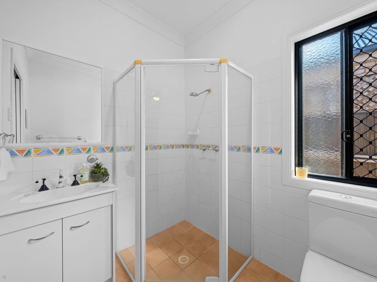 14 Shorehaven Place, VARSITY LAKES - Thumbnail 12