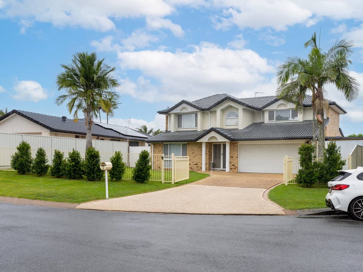 10 Greenwood Court, Helensvale - Thumbnail 1