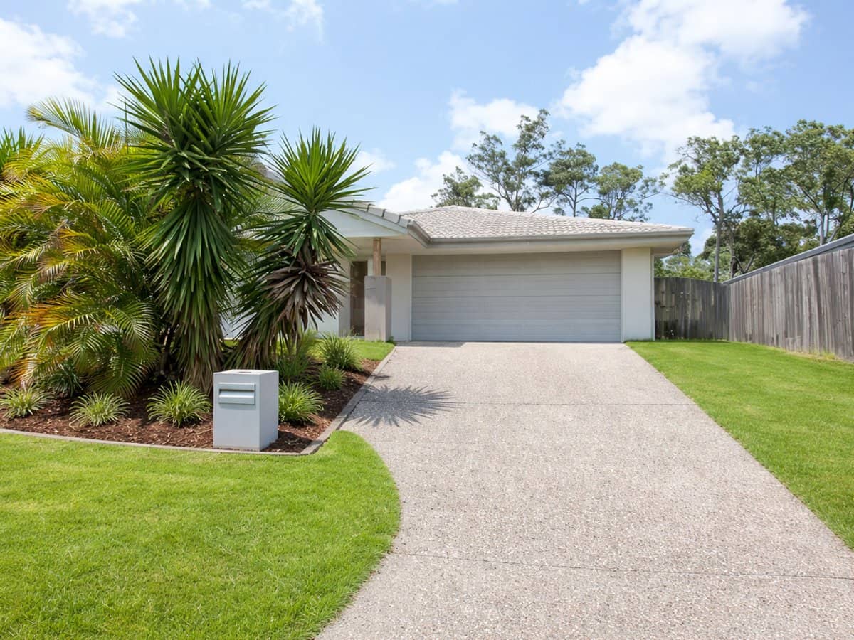 7 Moonlight Lane, COOMERA - Thumbnail 1