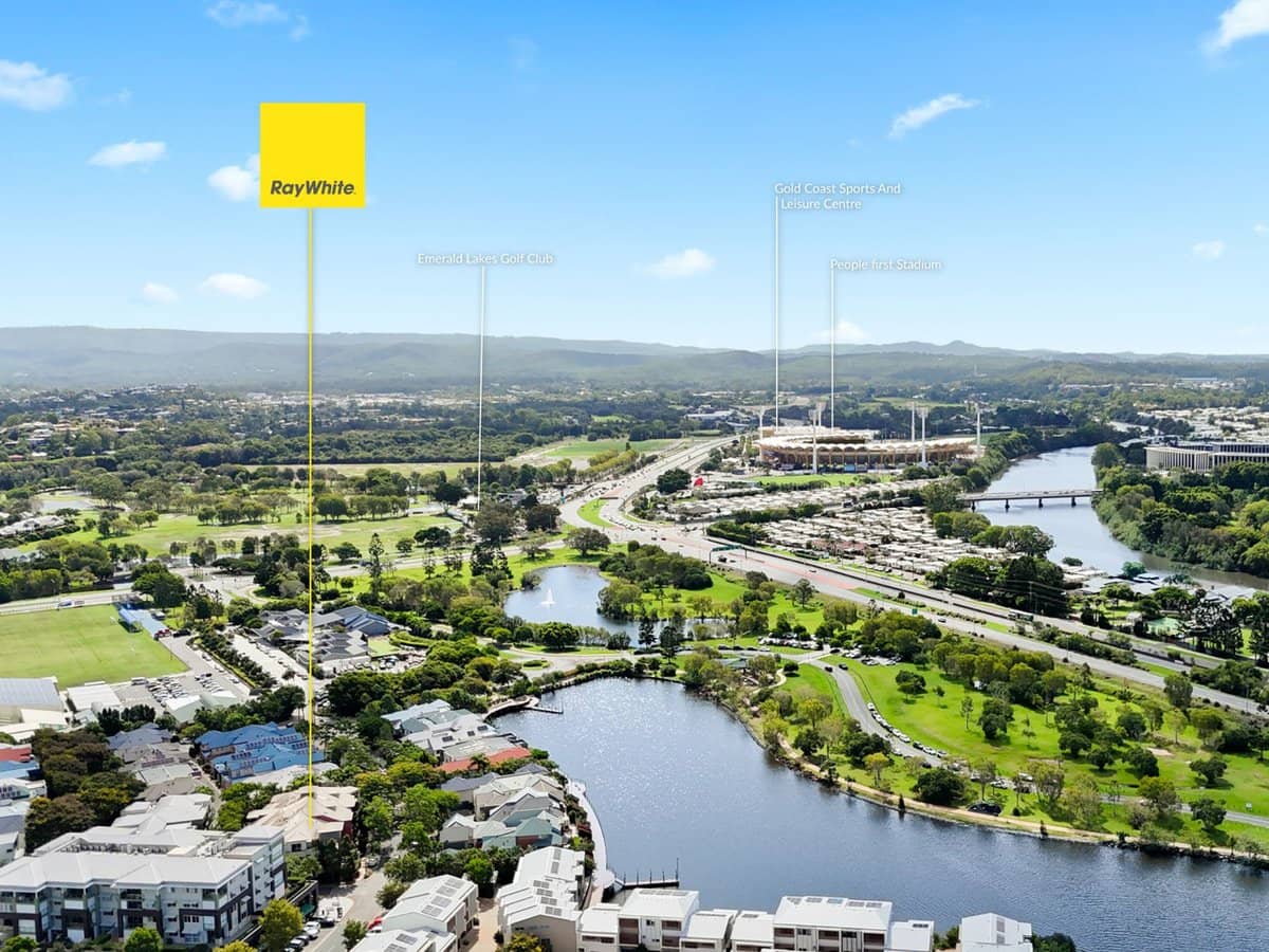 3108 The Boulevarde, Carrara - Thumbnail 16