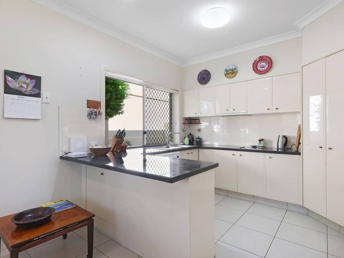 21 Dalloway Court, Arundel - Thumbnail 5