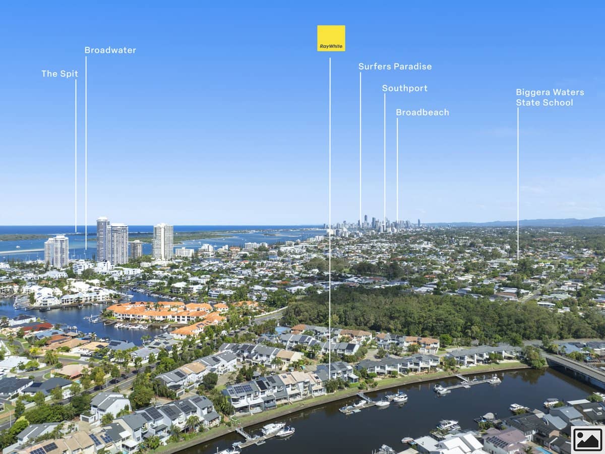 100 Morala Avenue, RUNAWAY BAY - Thumbnail 1