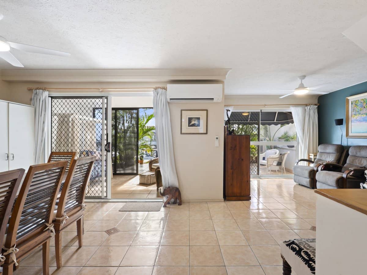 100 Morala Avenue, RUNAWAY BAY - Thumbnail 4