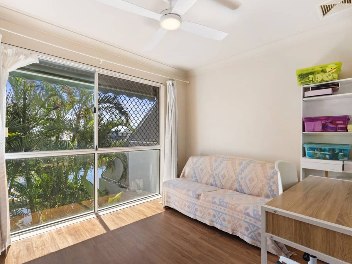 100 Morala Avenue, RUNAWAY BAY - Thumbnail 10