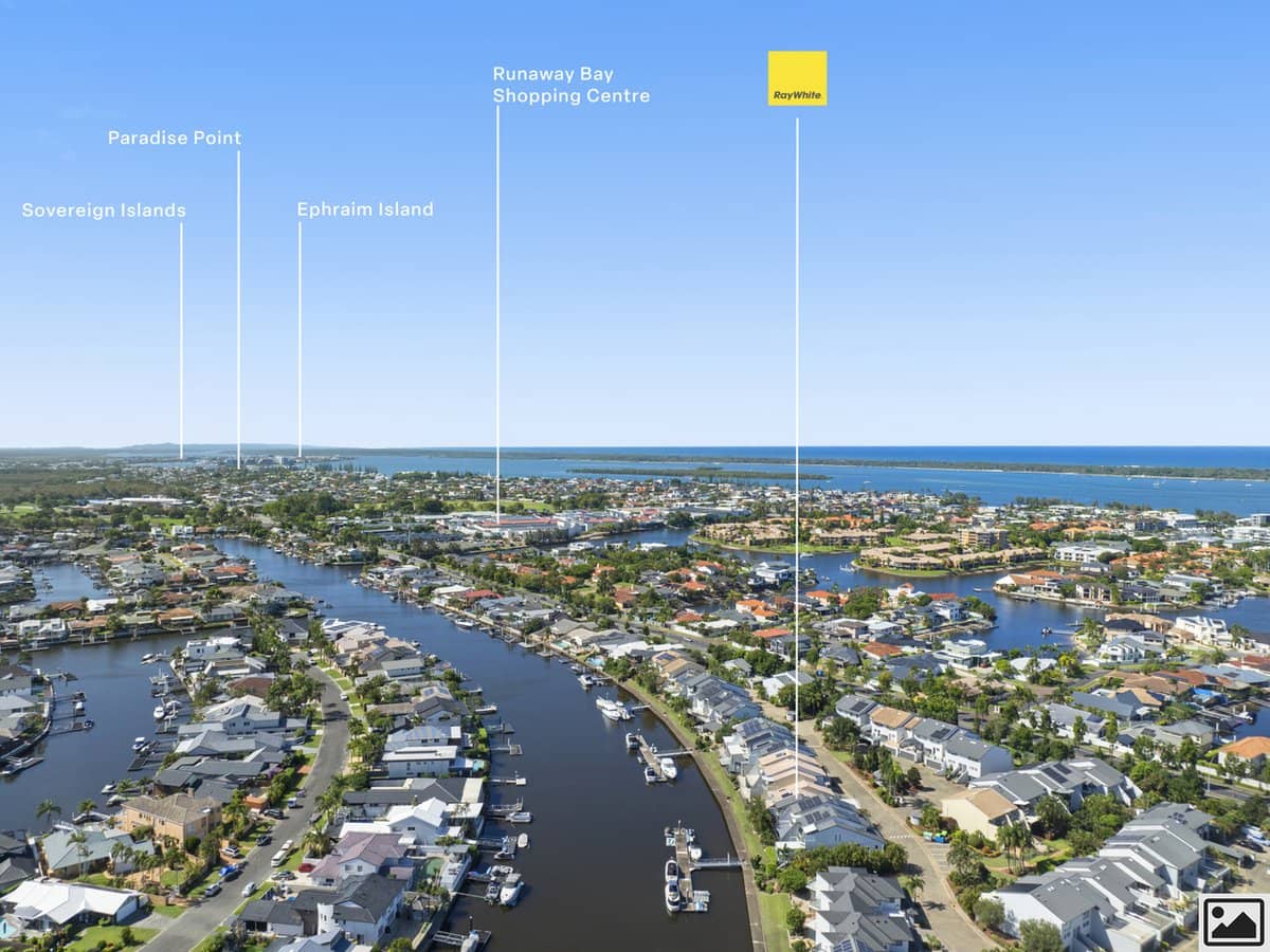 100 Morala Avenue, RUNAWAY BAY - Thumbnail 26