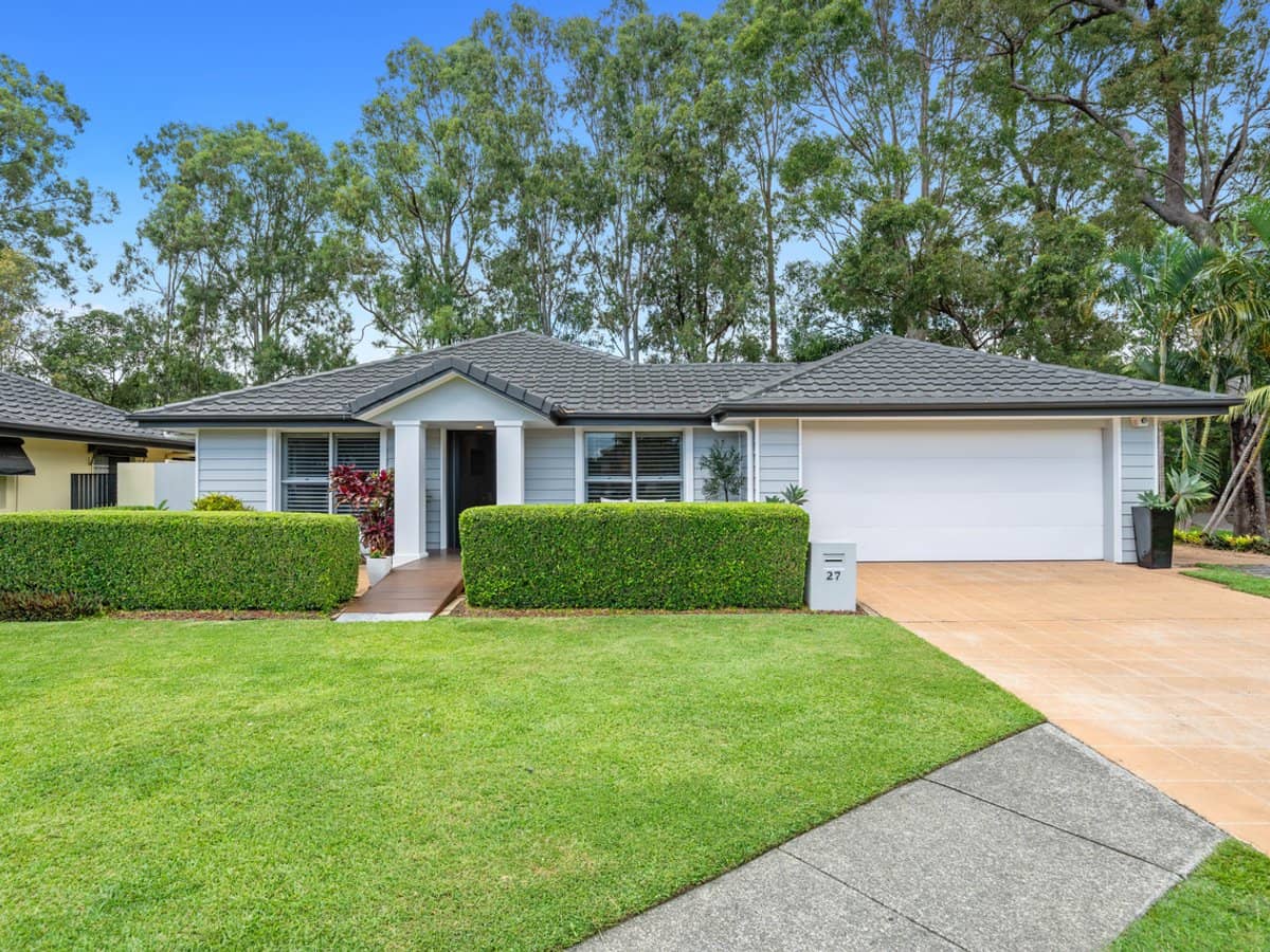 27 Seville Circuit, BURLEIGH WATERS - Thumbnail 22