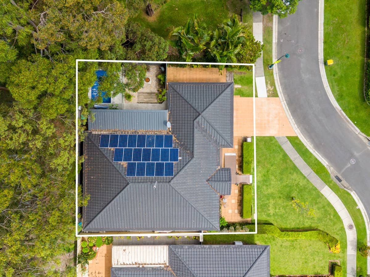 27 Seville Circuit, BURLEIGH WATERS - Thumbnail 26