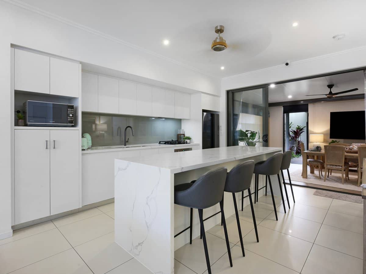 9 Moores Crescent, Varsity Lakes - Thumbnail 6