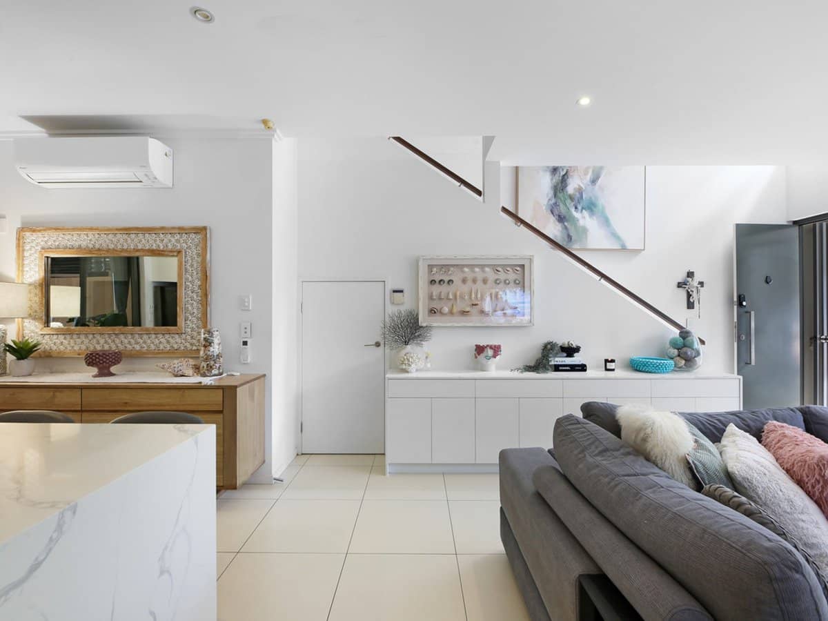 9 Moores Crescent, Varsity Lakes - Thumbnail 7