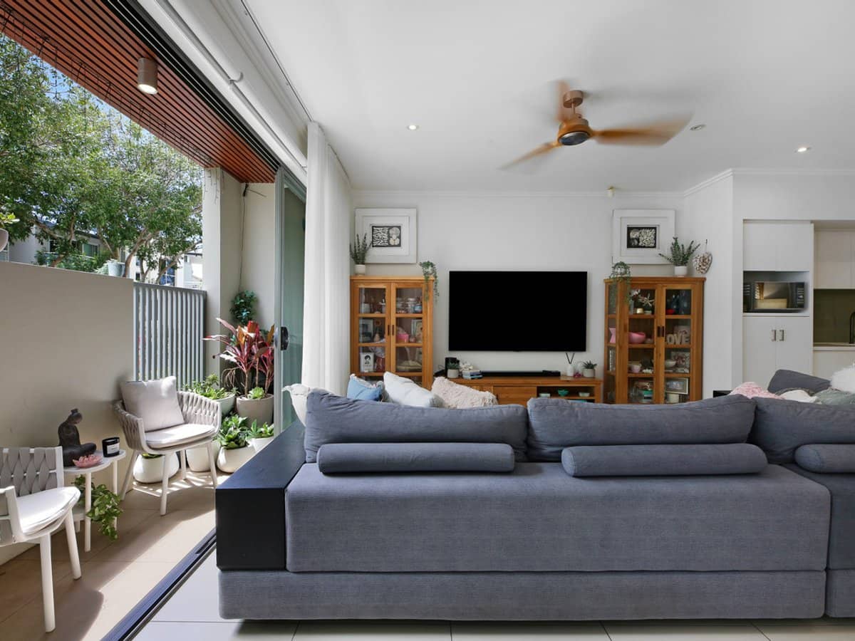 9 Moores Crescent, Varsity Lakes - Thumbnail 8