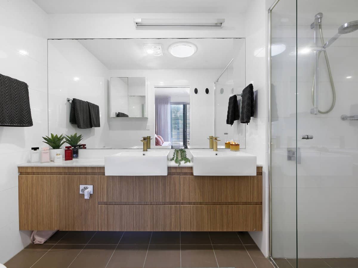 9 Moores Crescent, Varsity Lakes - Thumbnail 16