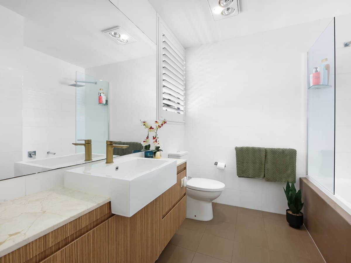 9 Moores Crescent, Varsity Lakes - Thumbnail 18