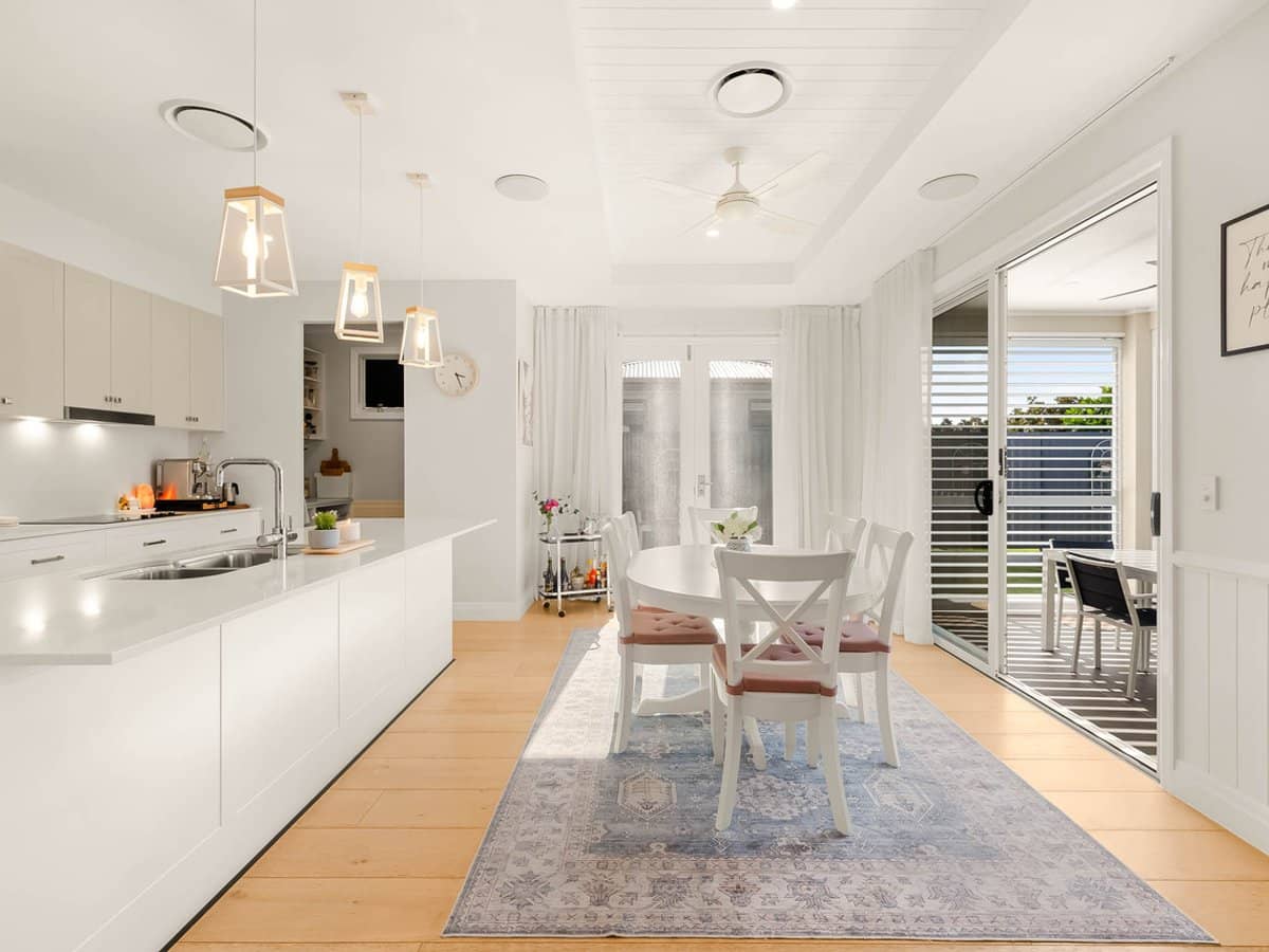 1 Manuka Road, LOGAN VILLAGE - Thumbnail 4