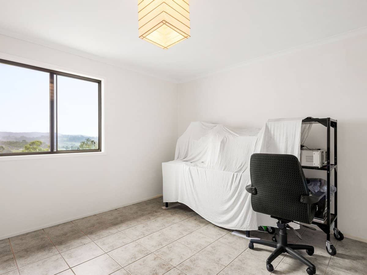 7 Jacaranda Court, Beechmont - Thumbnail 5