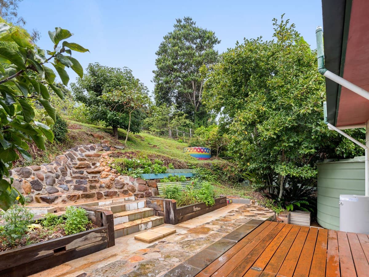 7 Jacaranda Court, Beechmont - Thumbnail 10