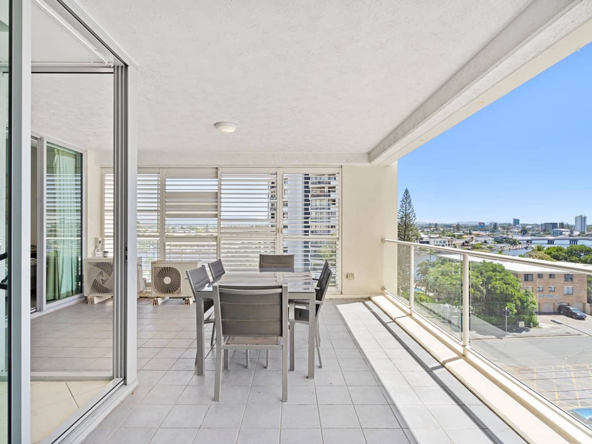 18 Fern Street, SURFERS PARADISE - Thumbnail 10