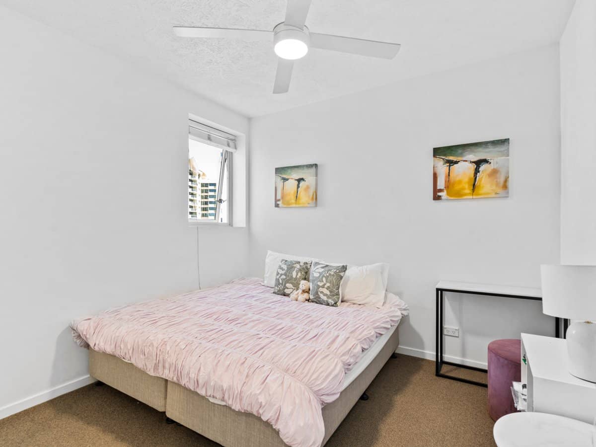 18 Fern Street, SURFERS PARADISE - Thumbnail 12