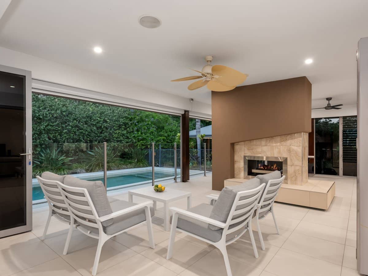 1 Katinka Circuit, COOMERA WATERS - Thumbnail 3