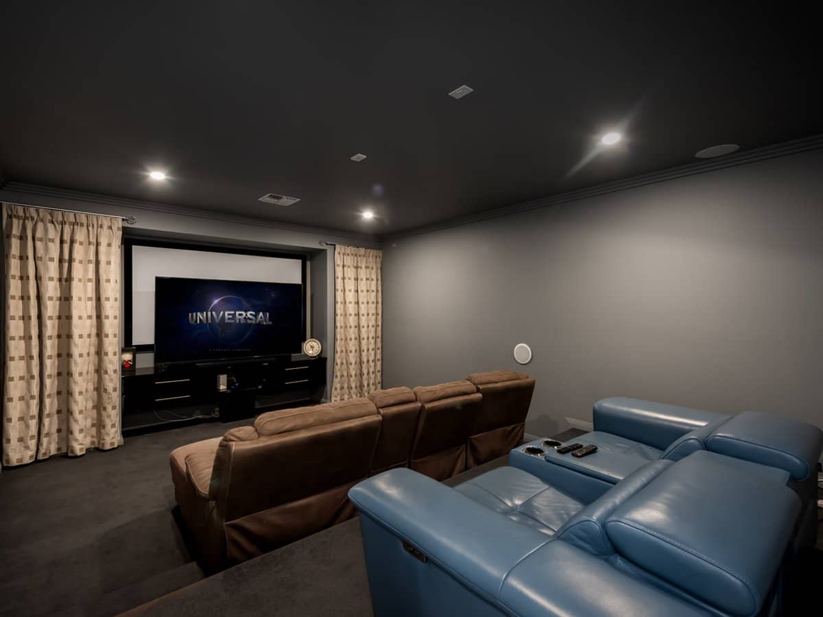 1 Katinka Circuit, COOMERA WATERS - Thumbnail 17