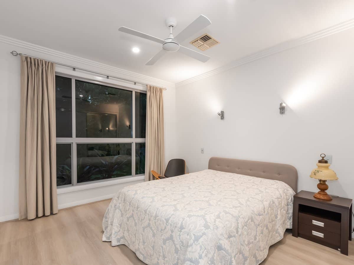 1 Katinka Circuit, COOMERA WATERS - Thumbnail 22