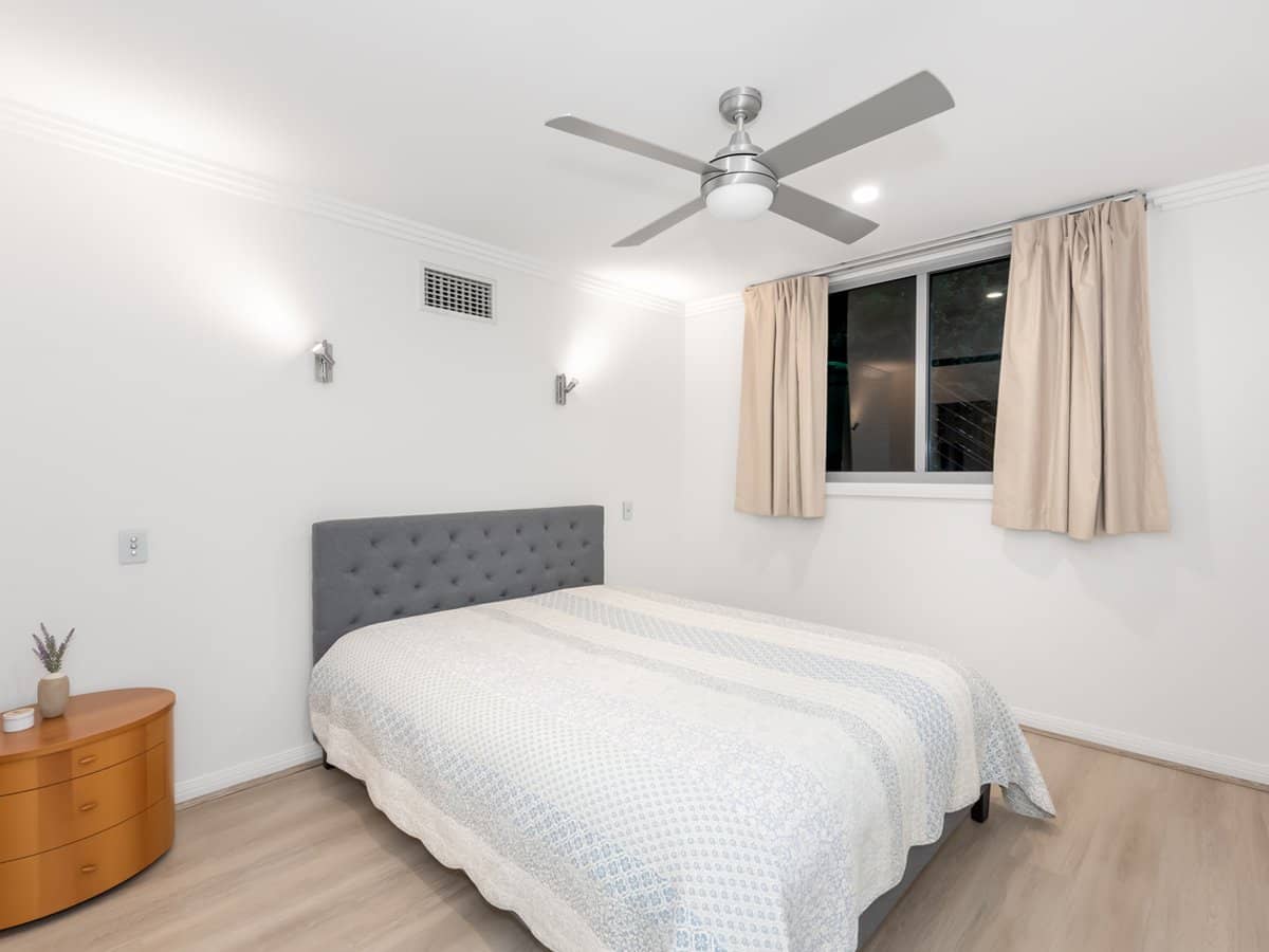 1 Katinka Circuit, COOMERA WATERS - Thumbnail 23