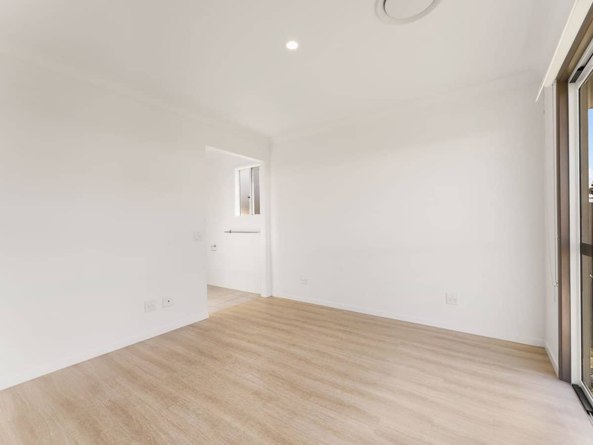 8 Manuka Road, LOGAN VILLAGE - Thumbnail 10