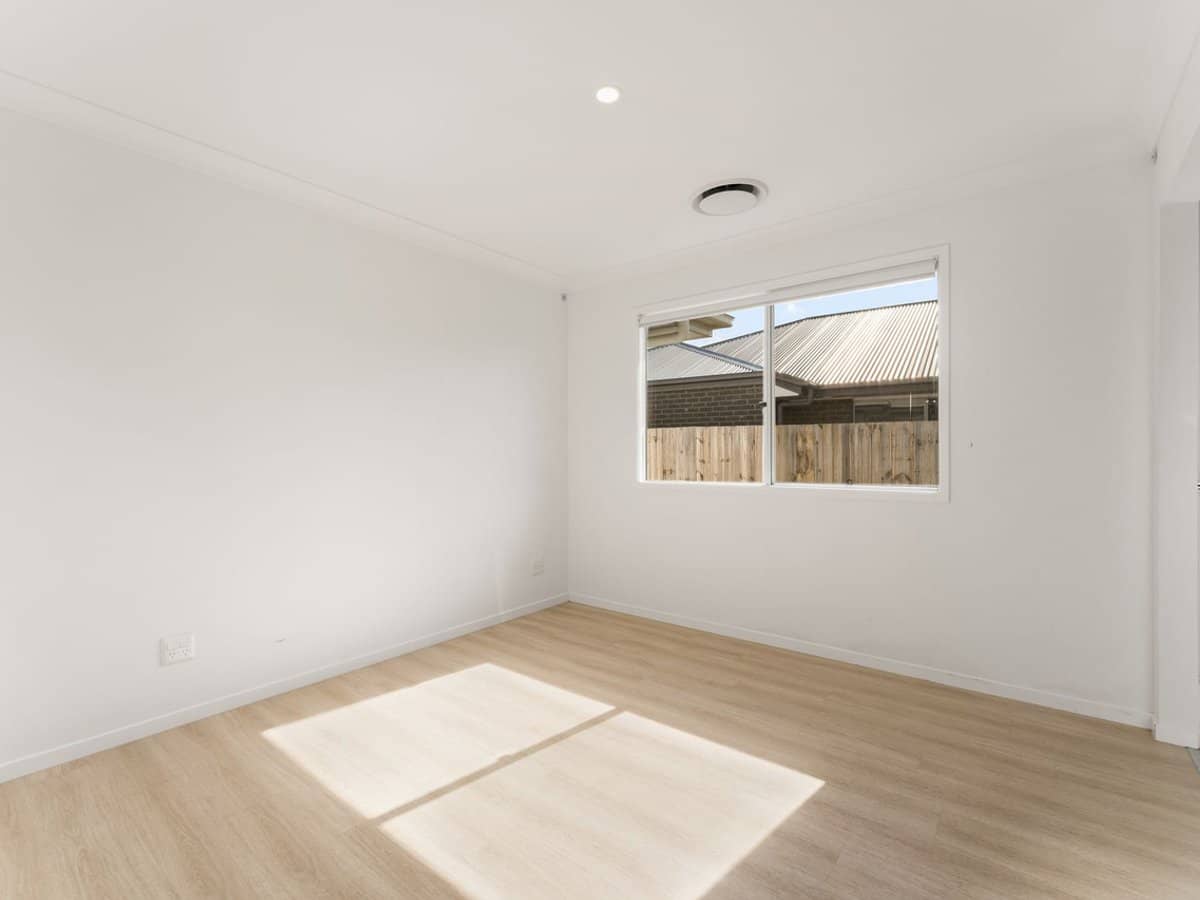 8 Manuka Road, LOGAN VILLAGE - Thumbnail 14