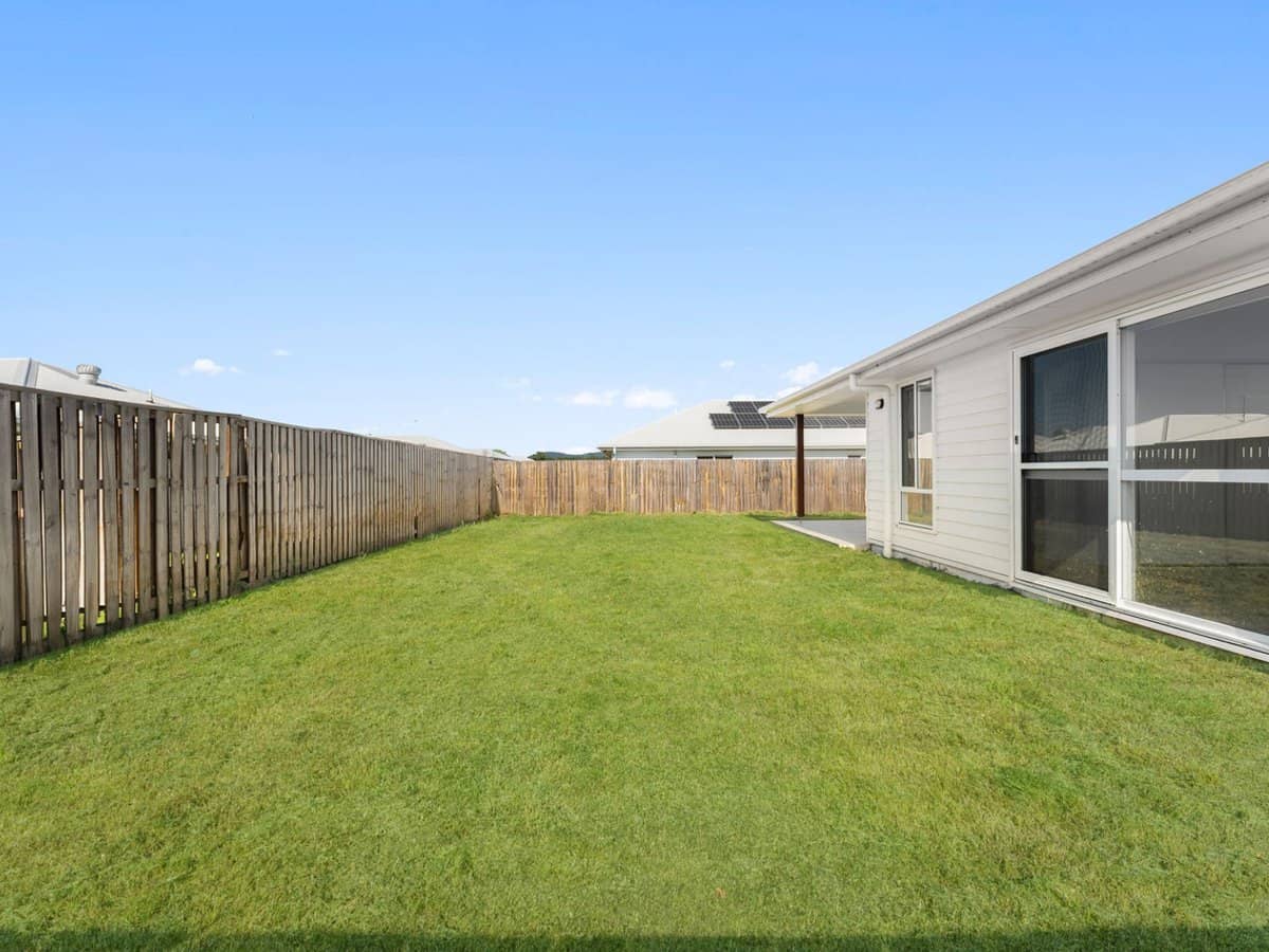 8 Manuka Road, LOGAN VILLAGE - Thumbnail 19