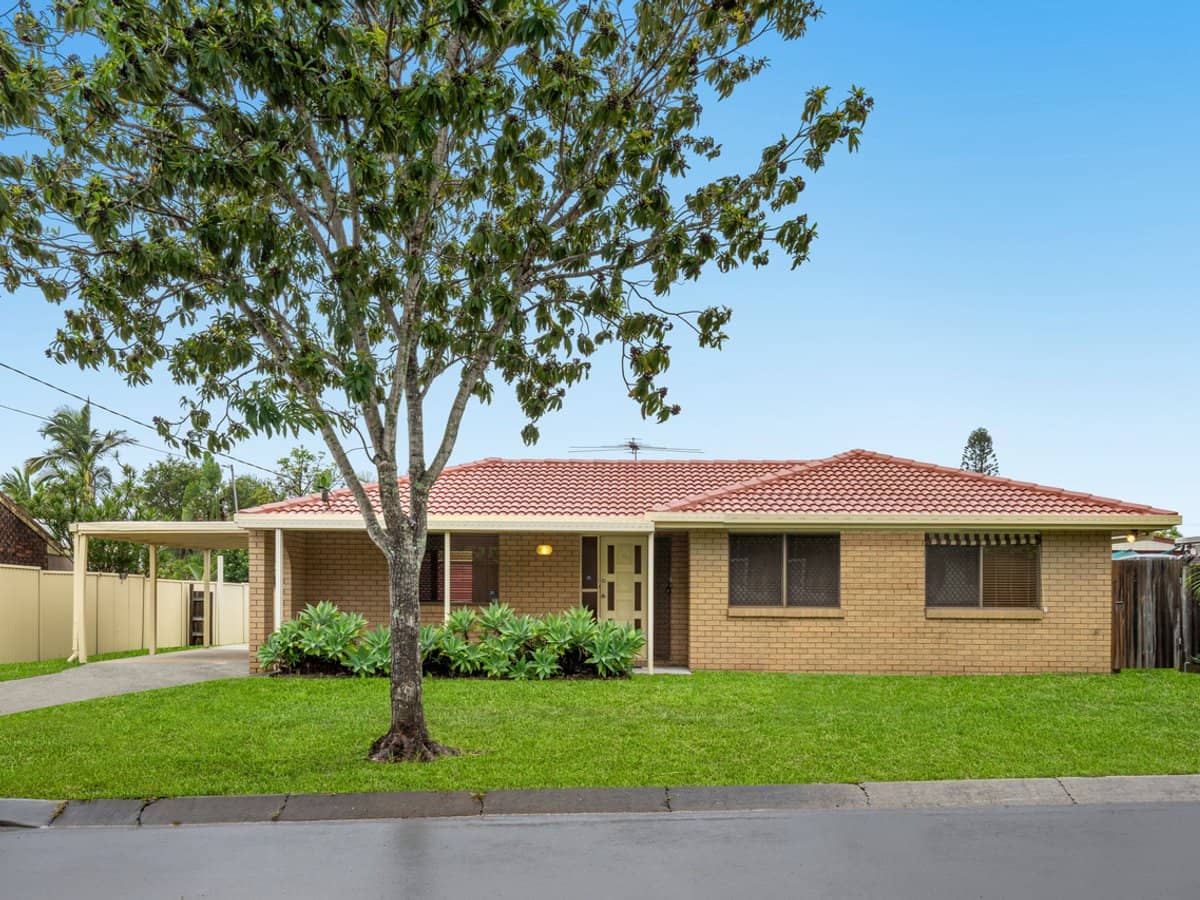37 Harding Boulevard, MOUNT WARREN PARK - Thumbnail 1