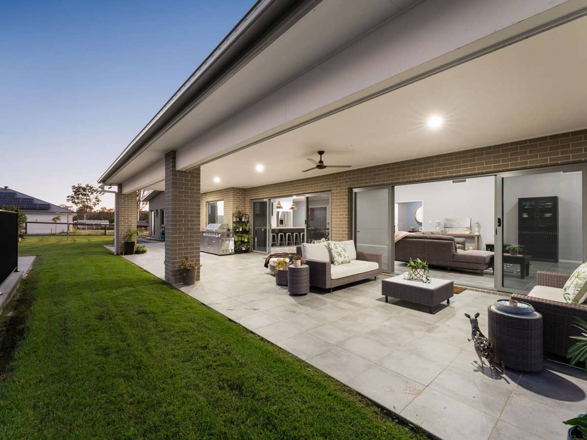 5-7 Hayview Court, BUCCAN - Thumbnail 4