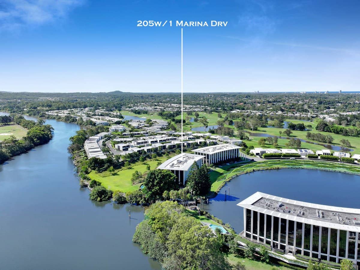 1 Marina Drive, Benowa - Thumbnail 2