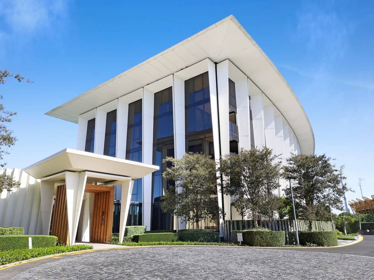 1 Marina Drive, Benowa - Thumbnail 3