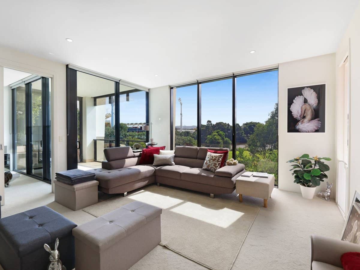 1 Marina Drive, Benowa - Thumbnail 5