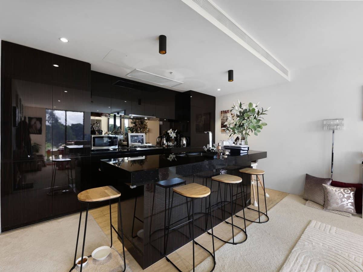 1 Marina Drive, Benowa - Thumbnail 7