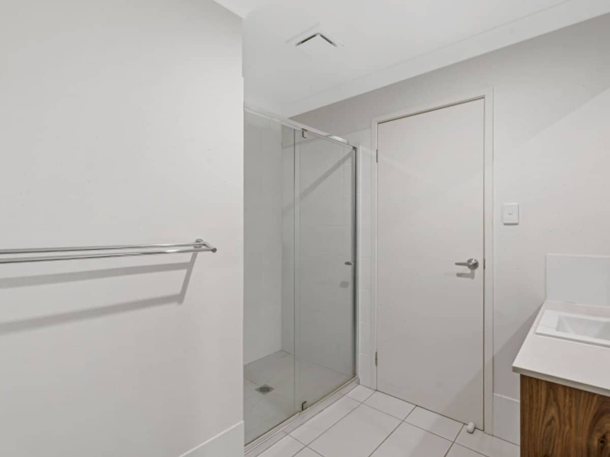 188 Gainsborough Drive, PIMPAMA - Thumbnail 9