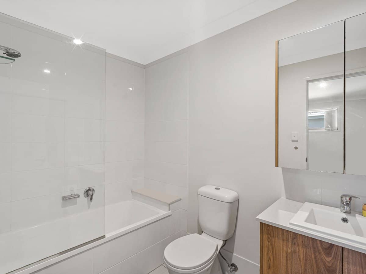 188 Gainsborough Drive, PIMPAMA - Thumbnail 12