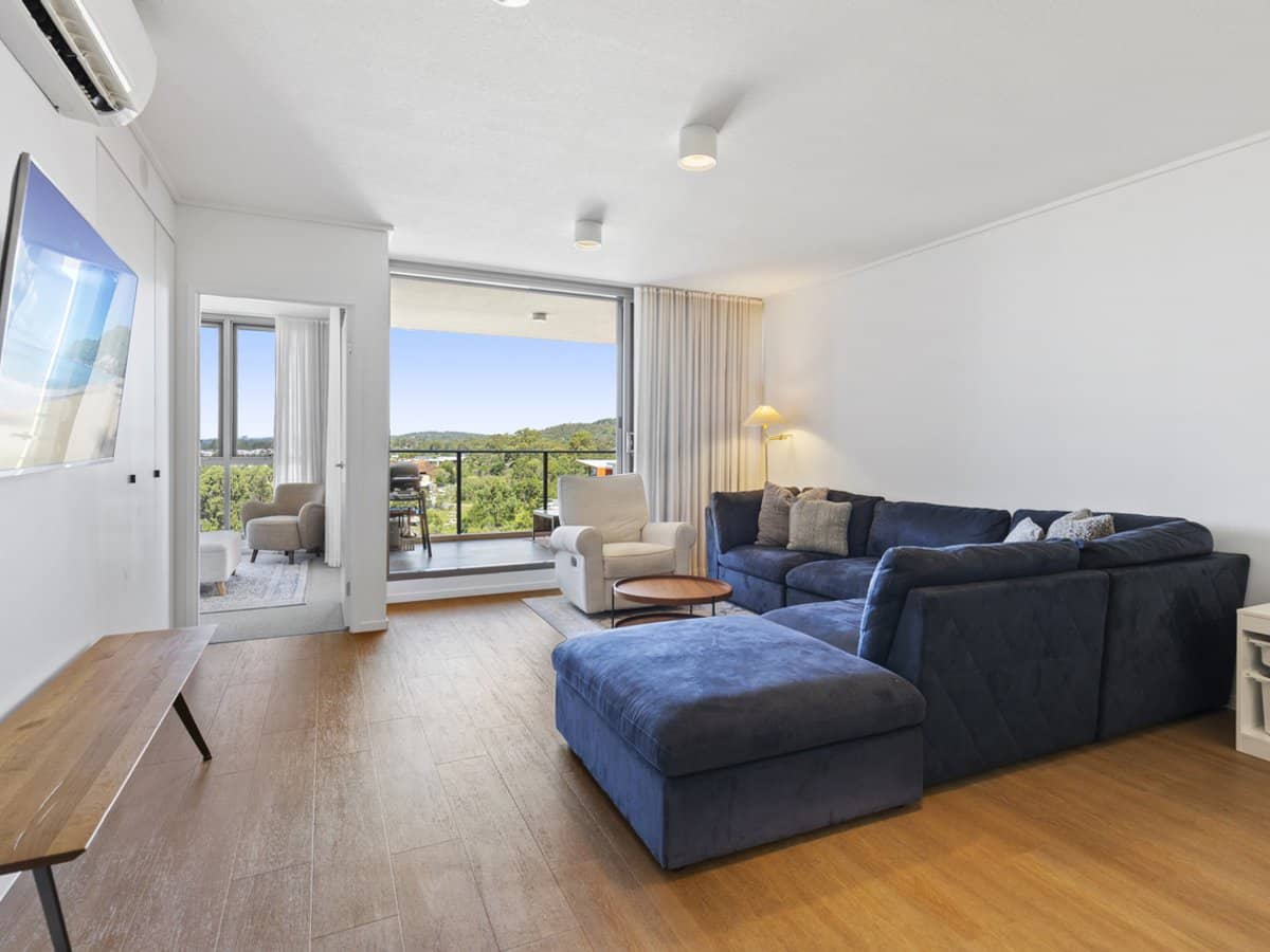 42 Laver Drive, ROBINA - Thumbnail 2