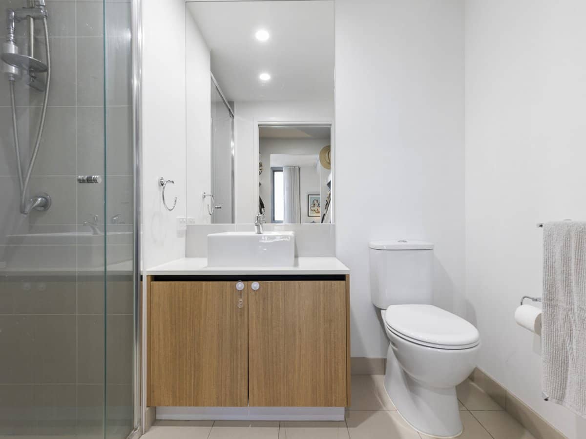 42 Laver Drive, ROBINA - Thumbnail 4