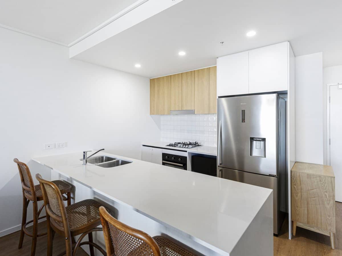 42 Laver Drive, ROBINA - Thumbnail 7