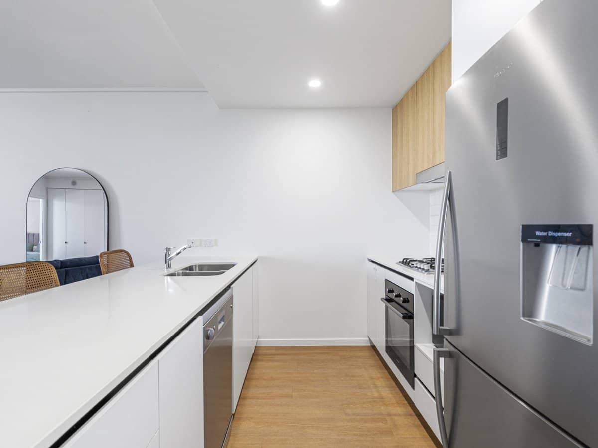 42 Laver Drive, ROBINA - Thumbnail 8