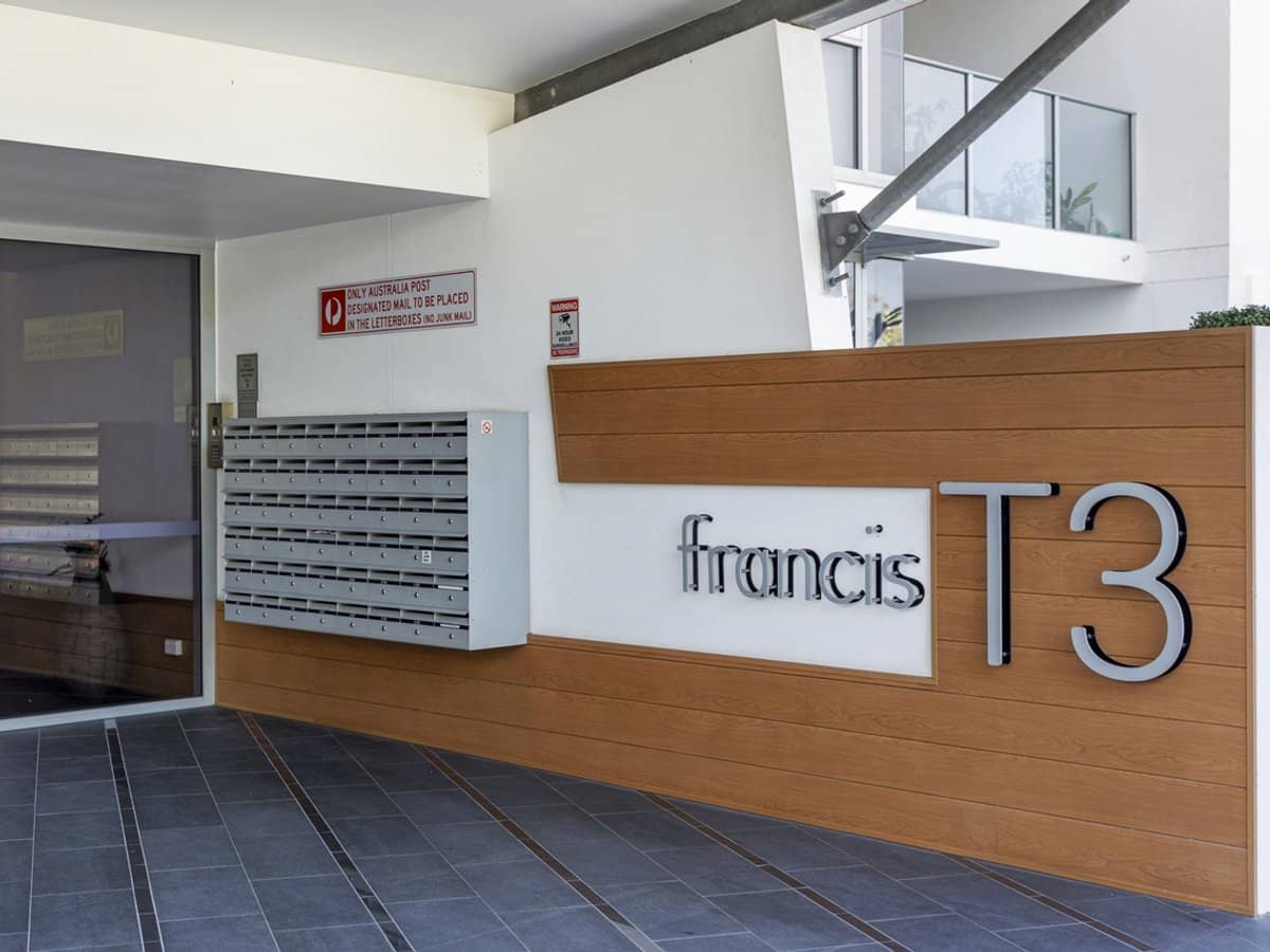 42 Laver Drive, ROBINA - Thumbnail 14