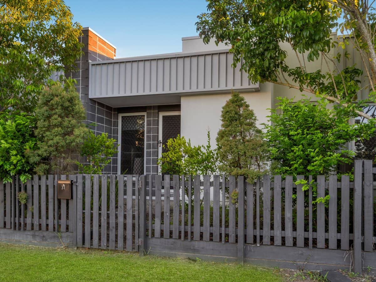 31 Basalt Drive, YARRABILBA - Thumbnail 2