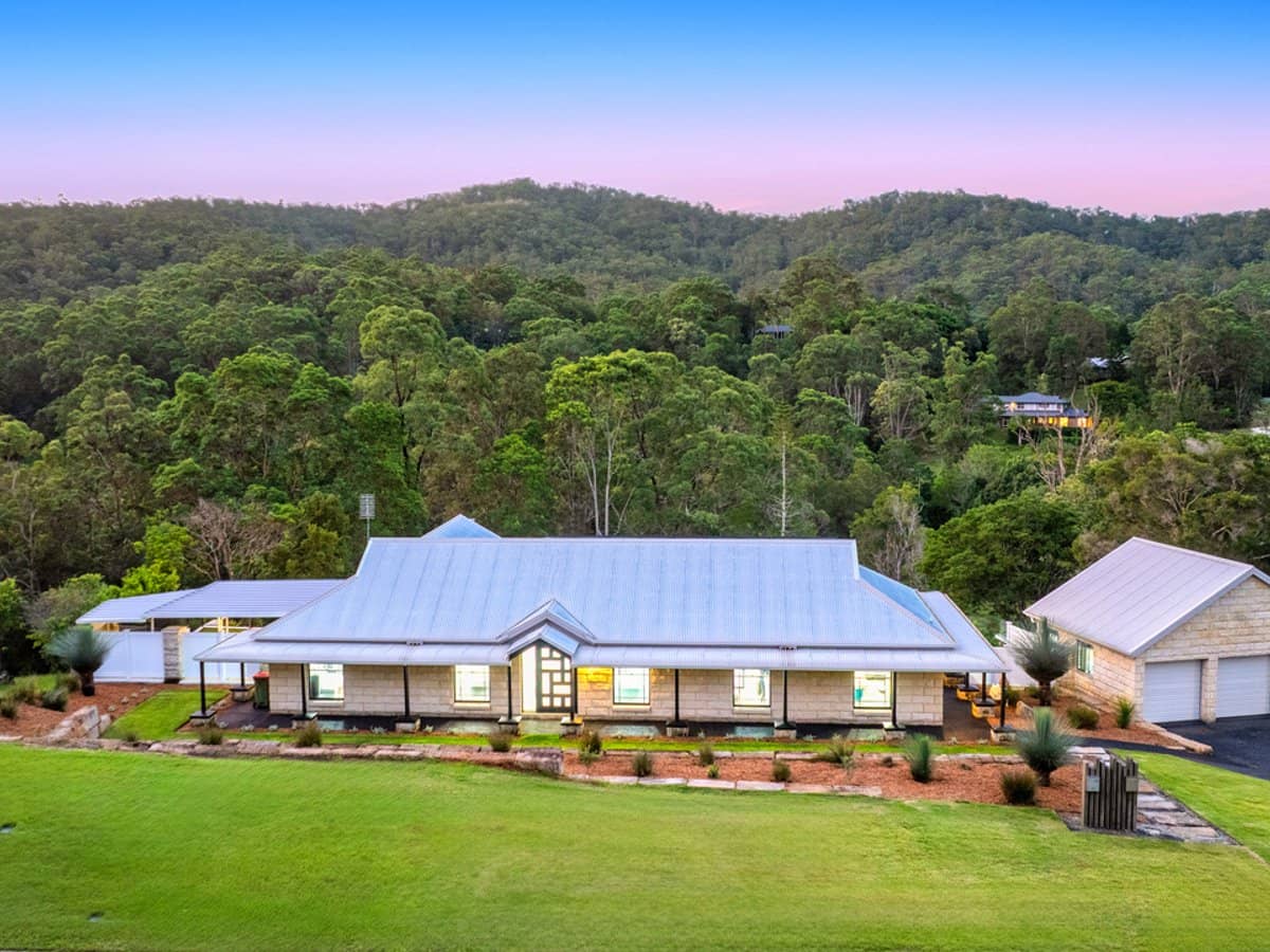 25 Aylesham Drive, BONOGIN - Thumbnail 2