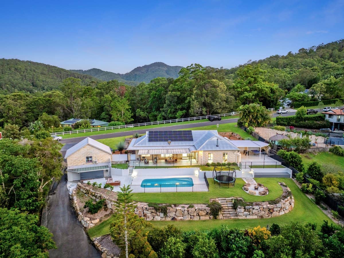 25 Aylesham Drive, BONOGIN - Thumbnail 12