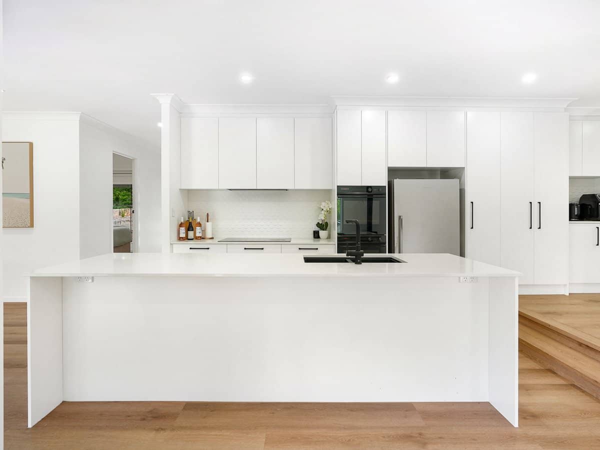 25 Aylesham Drive, BONOGIN - Thumbnail 16