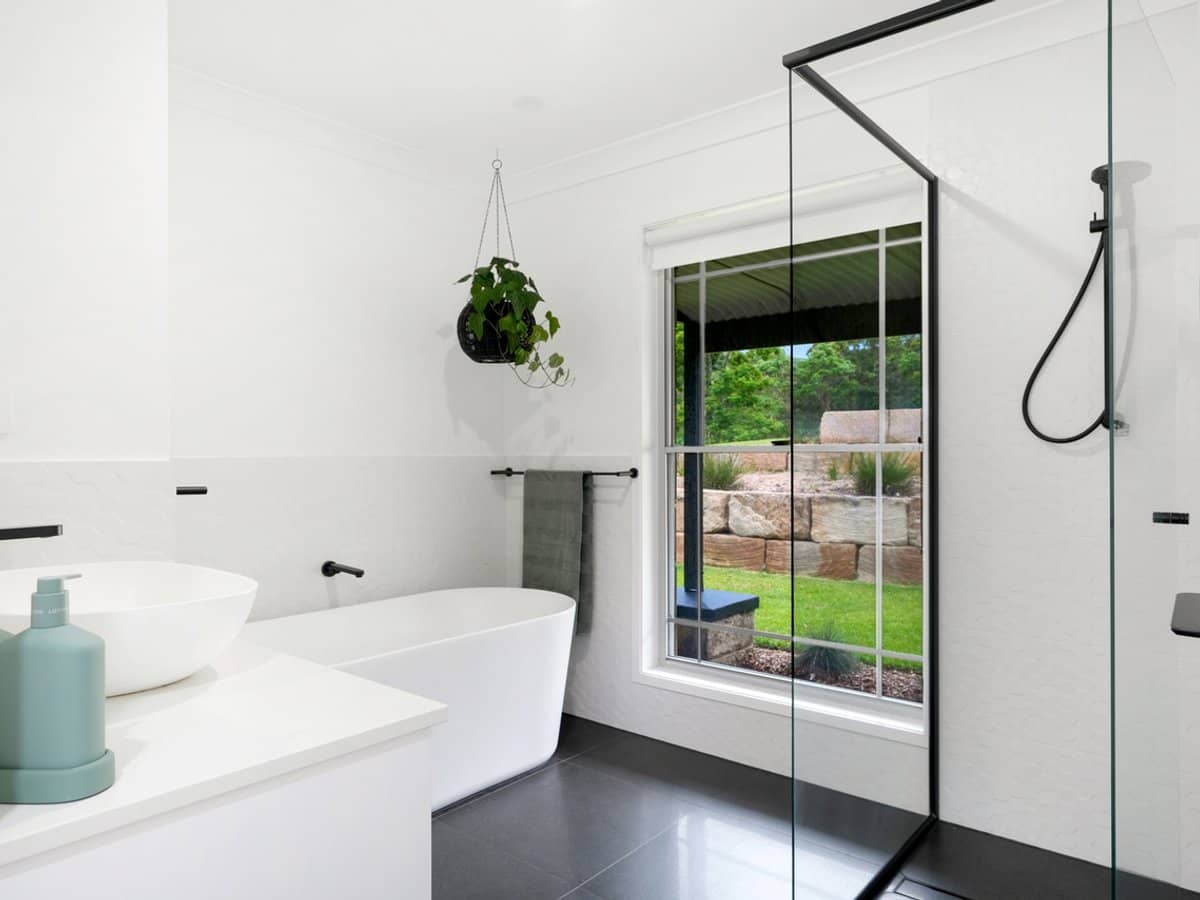 25 Aylesham Drive, BONOGIN - Thumbnail 23