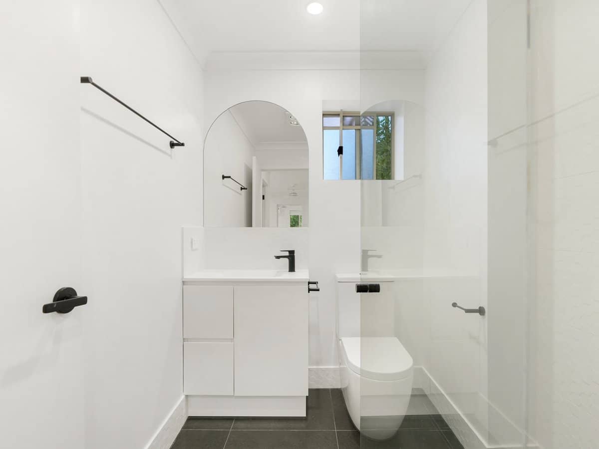 25 Aylesham Drive, BONOGIN - Thumbnail 33